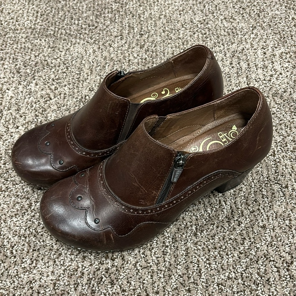 Dansko 41 heels